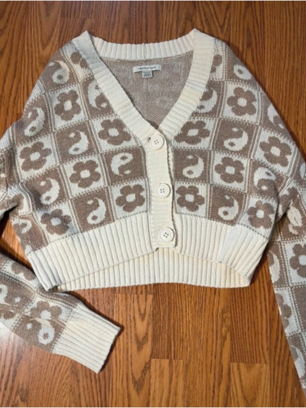 American Eagle Outfitters Yin Yang Beige Tan Cardigan Cropped Sweater Size XS
